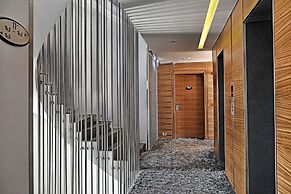 Warwick Stone 55 Hotel
