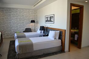 Warwick Stone 55 Hotel