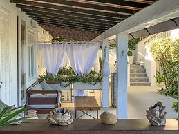 Abracadabra Boutique Hotel