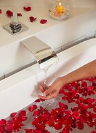 Abracadabra Boutique Hotel