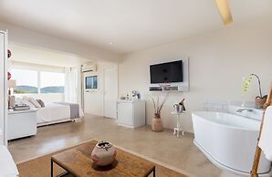 Abracadabra Boutique Hotel