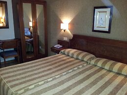 B&B HOTEL Gijón Centro Begoña