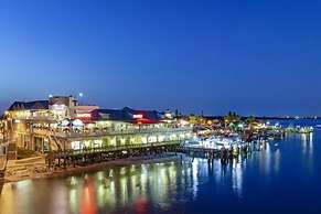 Twins Inn & Apartments