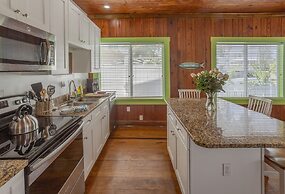 Twins Inn & Apartments