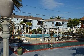 Twins Inn & Apartments