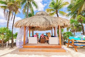 Mayan Princess Beach & Dive Resort - All Inclusive