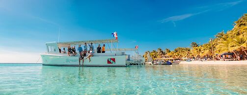 Mayan Princess Beach & Dive Resort - All Inclusive