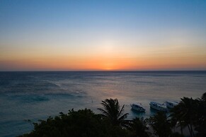 Mayan Princess Beach & Dive Resort - All Inclusive