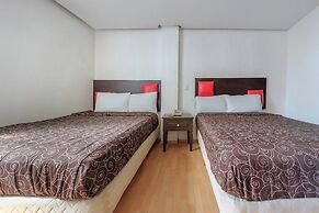 OYO Hotel Colón Express