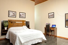 HMG Praia Suites for Rent