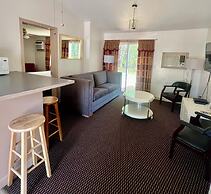 Saco River Motor Lodge & Suites