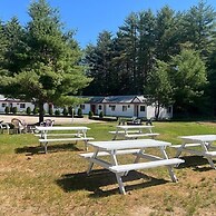 Saco River Motor Lodge & Suites