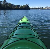 Robin Hood Inn & Suites