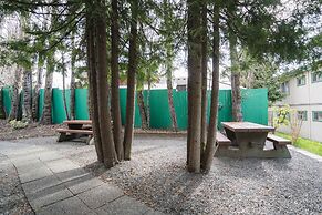 Robin Hood Inn & Suites