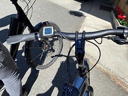 Robin Hood Inn & Suites