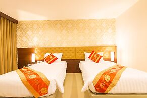 Hemingways Silk Hotel