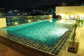 Hemingways Silk Hotel