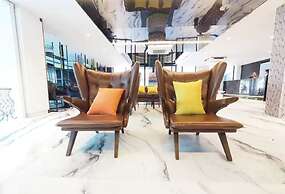 Palette Bella B All Suites Bangkok Hotel