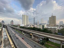 Palette Bella B All Suites Bangkok Hotel