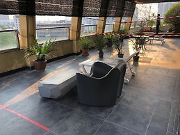 Palette Bella B All Suites Bangkok Hotel