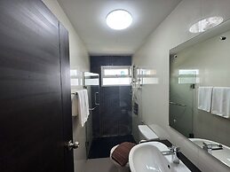 Palette Bella B All Suites Bangkok Hotel