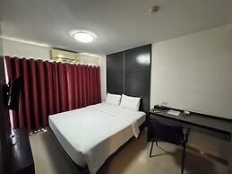 Palette Bella B All Suites Bangkok Hotel