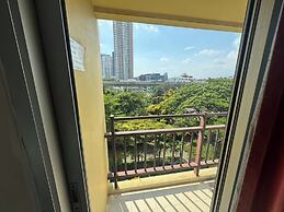 Palette Bella B All Suites Bangkok Hotel