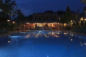 Perdikia Beach Hotel