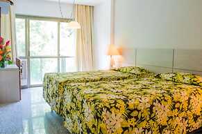 Royalty Copacabana Hotel