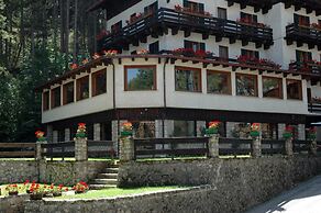 Hotel Mille Pini