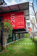 Sleepbox Chiangmai Hotel