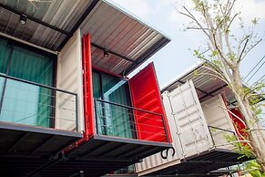 Sleepbox Chiangmai Hotel