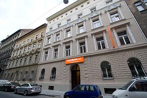 easyHotel Budapest Oktogon