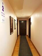 Studio Sukhumvit 18 by iCheck Inn