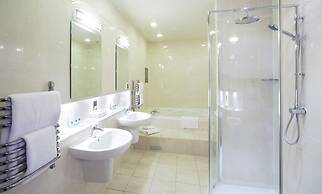 Appleby Manor Hotel & Garden Spa