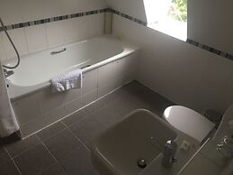 Appleby Manor Hotel & Garden Spa