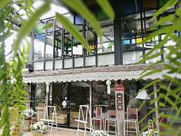 Baan Singkham Resort