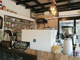 Baan Singkham Resort