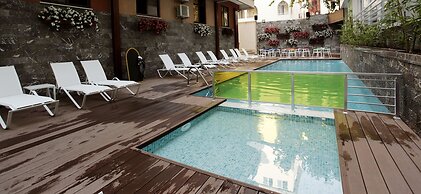 Kleopatra Suit Hotel