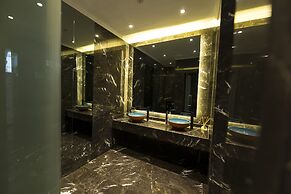 Kleopatra Suit Hotel