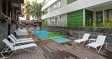 Kleopatra Suit Hotel