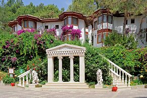 Club & Hotel Letoonia