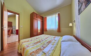 Apartments Ruzmarin
