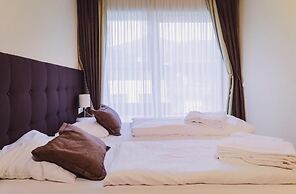 Mountain Lake Resort