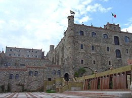 Hotel Castillo Santa Cecilia