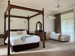 Victoria House Motor Inn