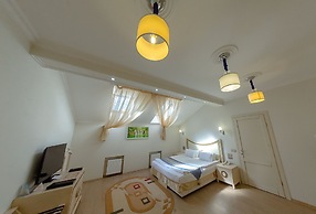 Metro Hotel Apartments