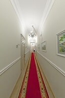 Metro Hotel Apartments