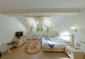 Metro Hotel Apartments