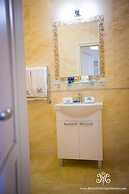 Metro Hotel Apartments